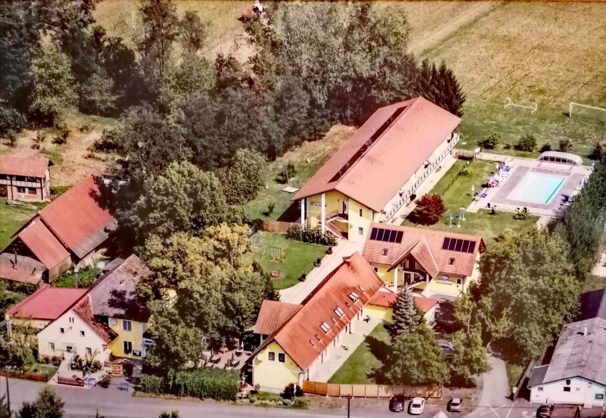 Gasthof Zum Lindenhof Bad Radkersburg Exterior foto